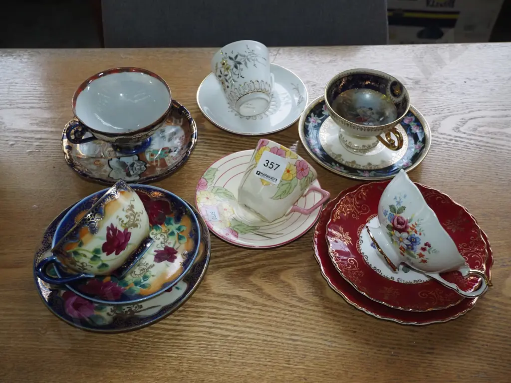 assorted trios, cups & saucers Image 1++
