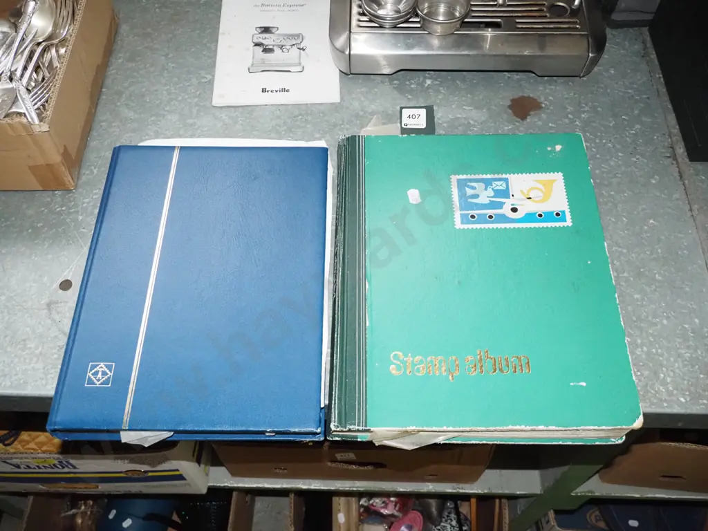 2 stamp albums Image 1++