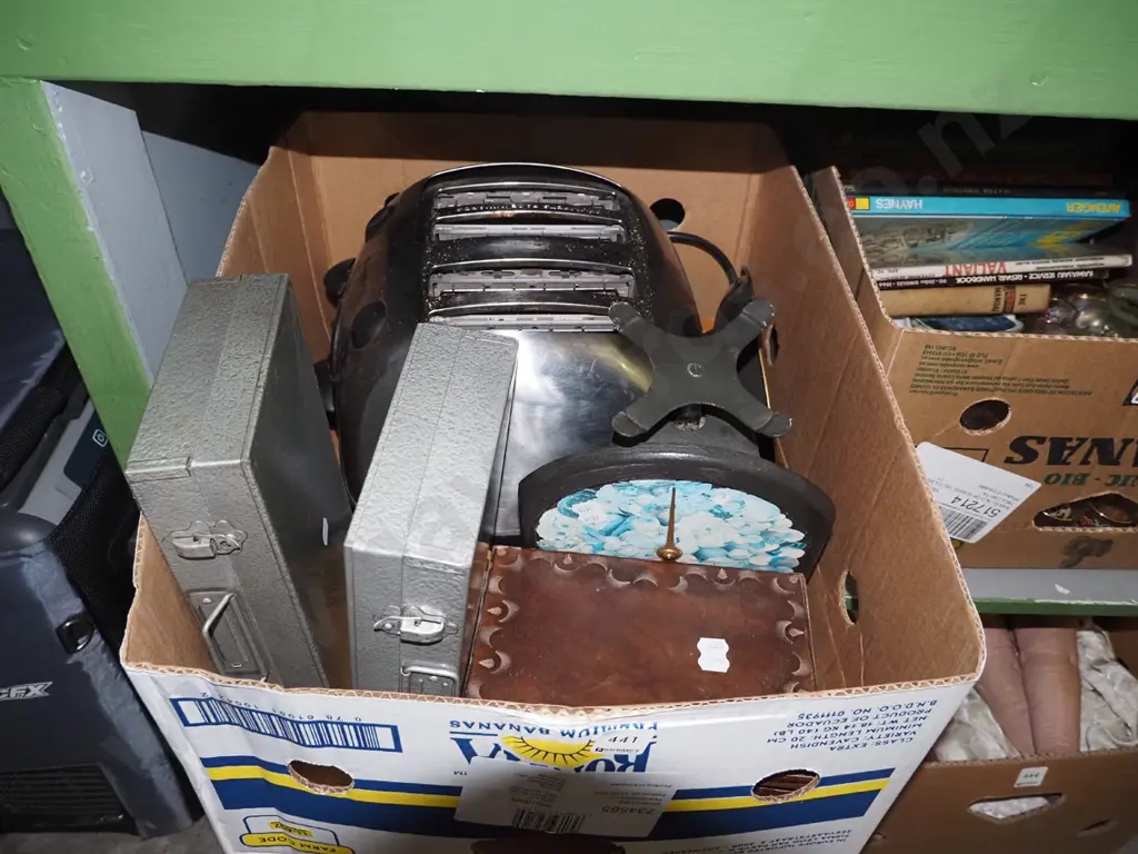 box; Breville 4 slicer toaster, storage box etc Image 1++