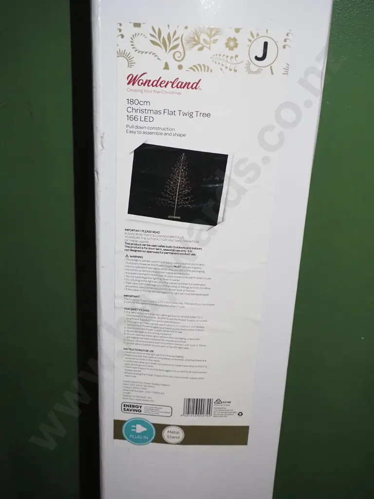 box; Wonderland Christmas LED flat tree Image 1++