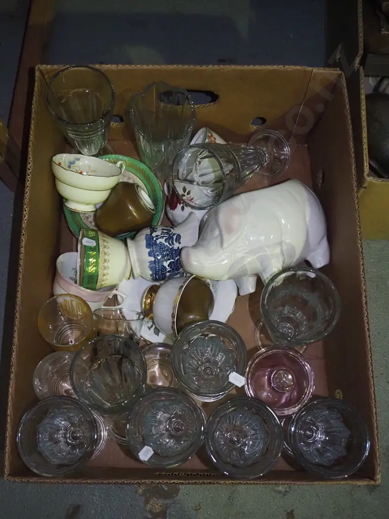 box; parfait glasses, ceramic planter etc Image 1++
