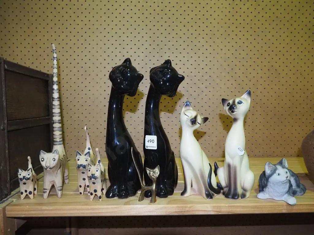 assorted cat figurines Tallest H-250 Image 1++