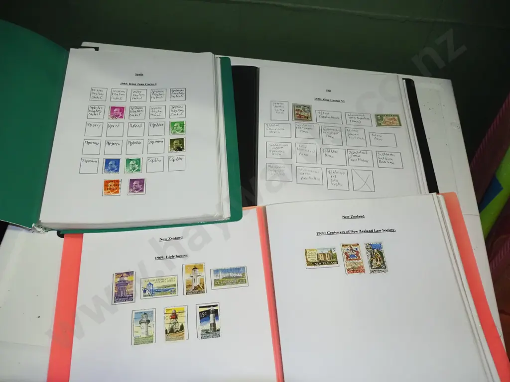 3 clear file stamp albums Image 1++