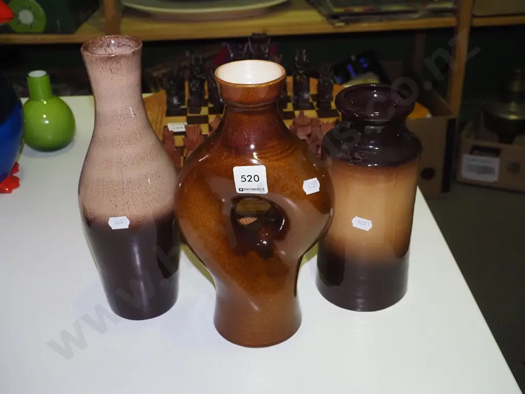 3 Teal ceramic vases Image 1++