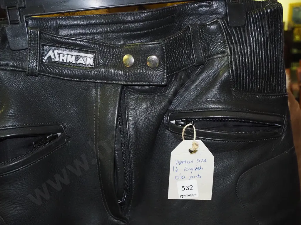 womens size 16 English leather motorcycle pants Image 1++