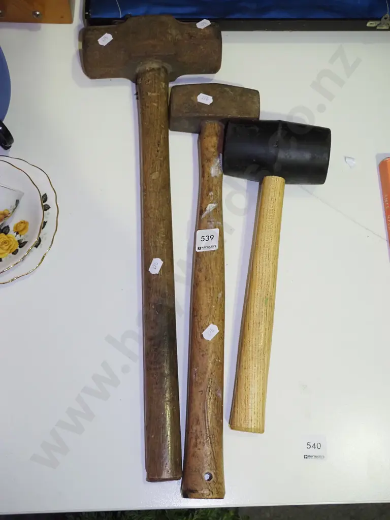 2 loing heavy hammers, rubber mallet Image 1++