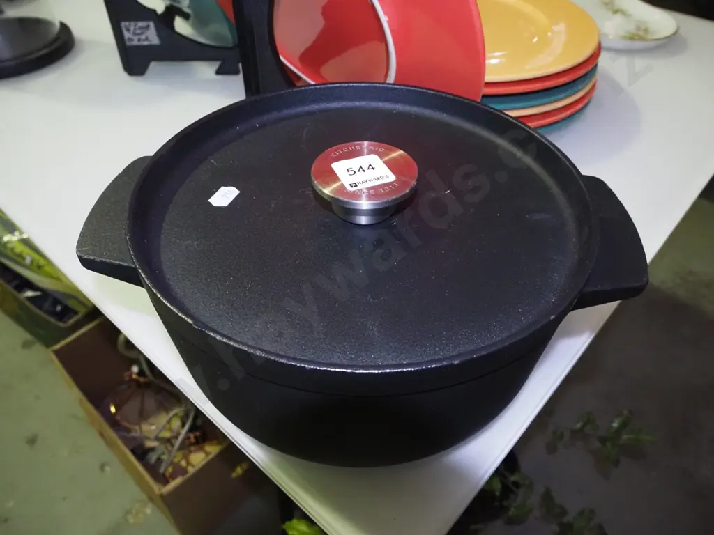 Kitchen-aid cast iron lidded casserole (as new condition) Image 1++