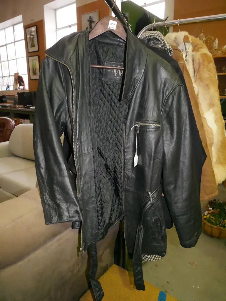 ladies leather jacket  Image 1++