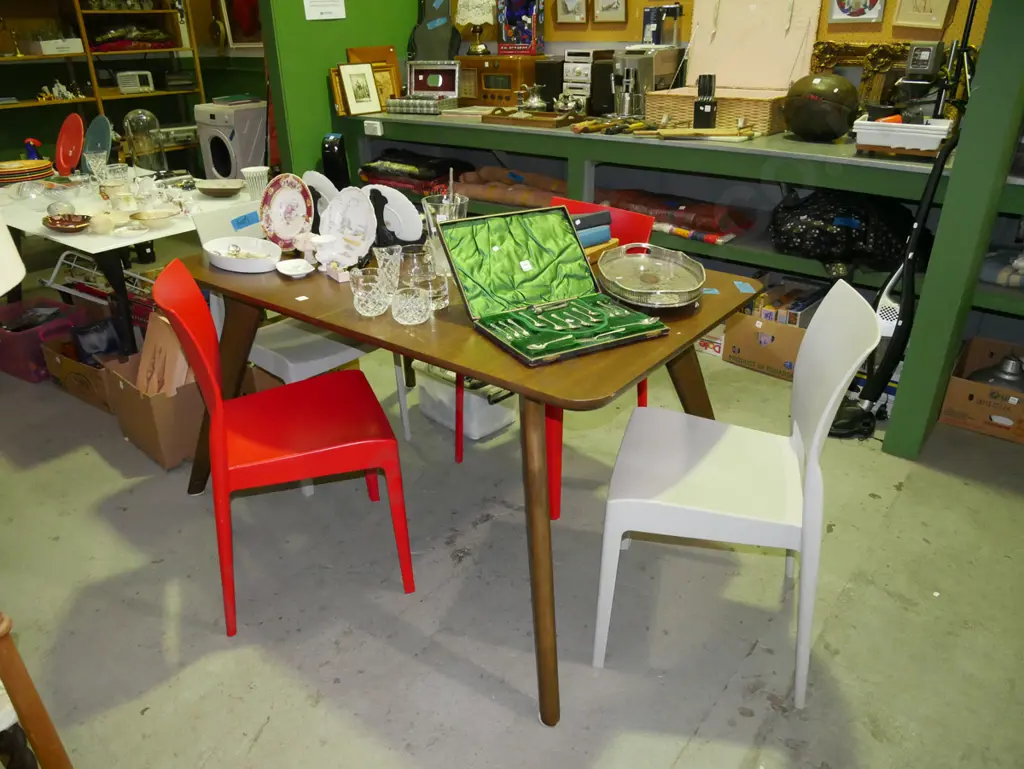 modern mdf  faux wood veneer extending dining table with 4 matching grey and red plastic chairs Image 1++