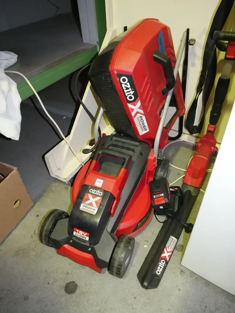 Ozito 18V electric  lawn mower, hedge trimmer with battery and charger  Image 1++