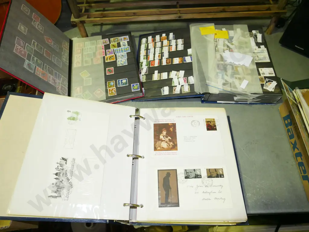 3 albums of first day covers Image 1++