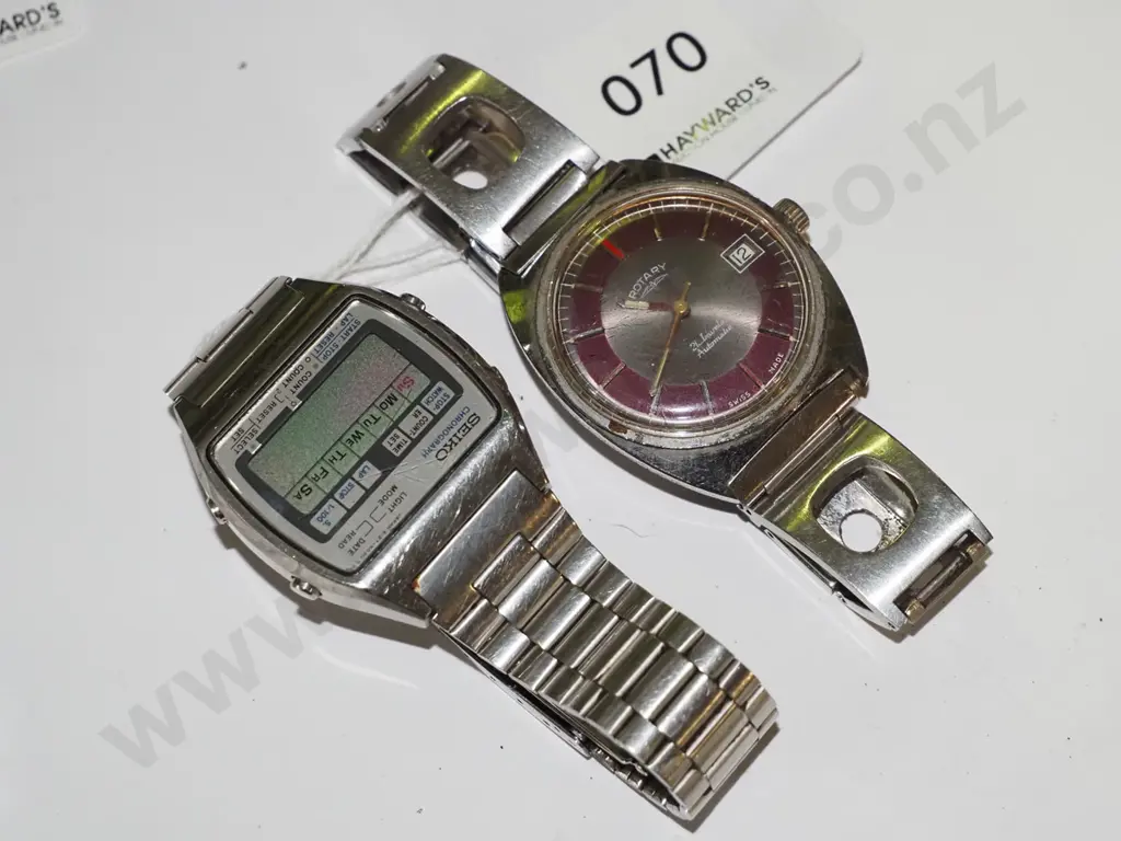 2x wristwatches Image 1++