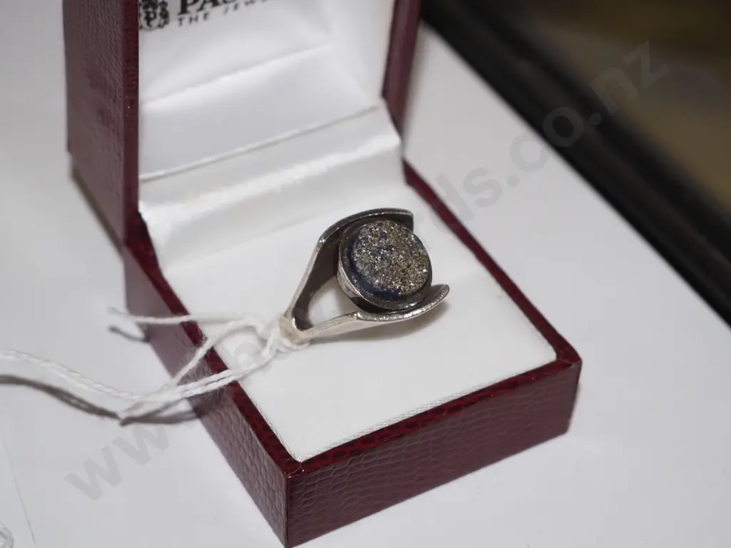 dress ring Image 1++
