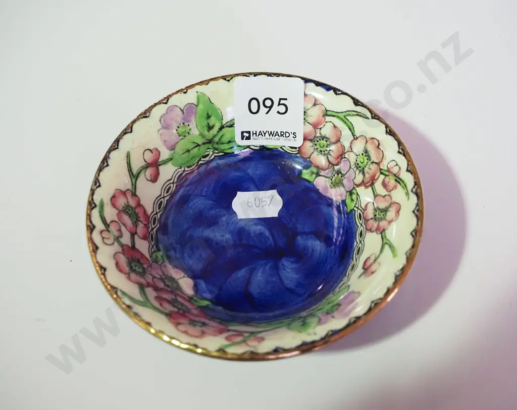small Maling thumb print bowl Image 1++