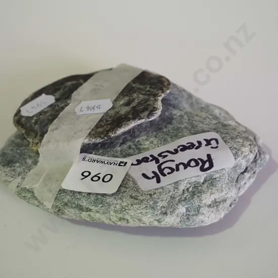 2x pieces of green stone