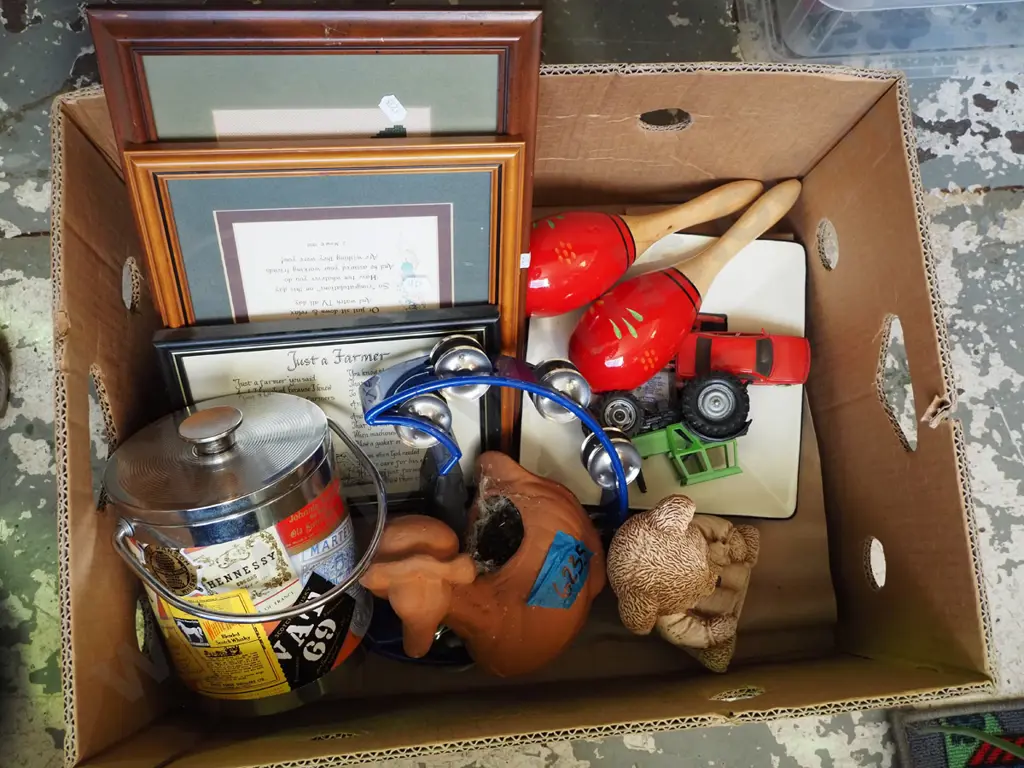 box; maracas, tambourine, prints etc Image 1++