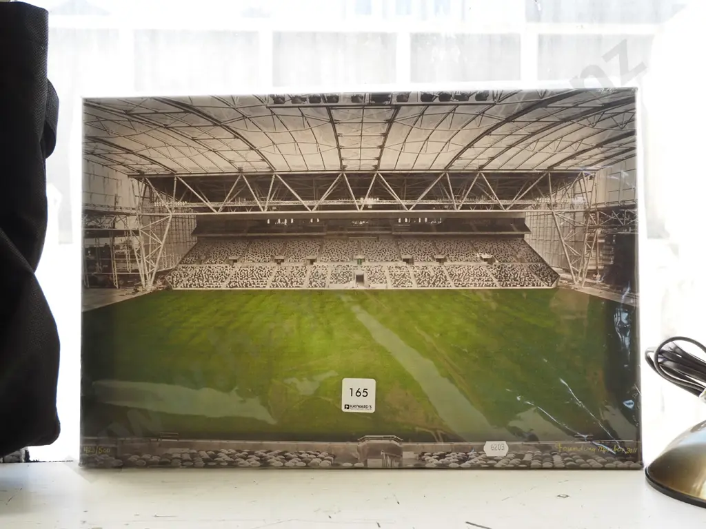 ltd edition photo print on canvas Image 1++