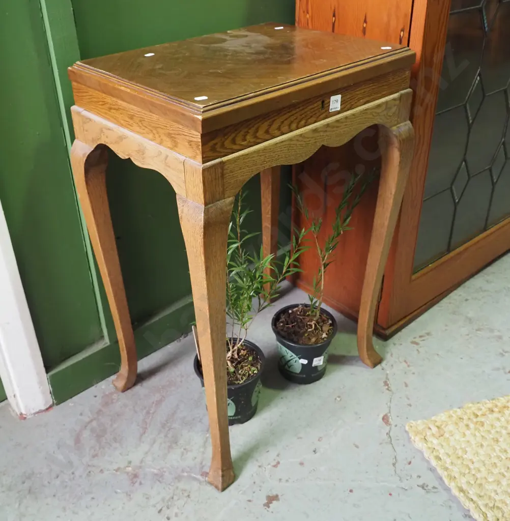 oak cab leg table/cutlery canteen H-750 W-500 D-370 Image 1++