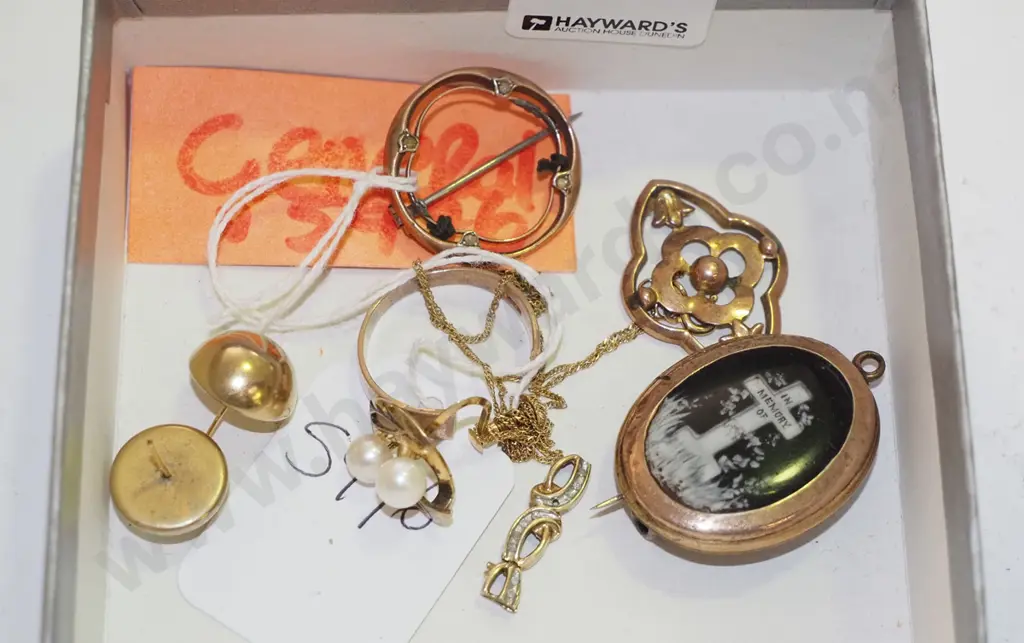 box; earrings, pendants Image 1++