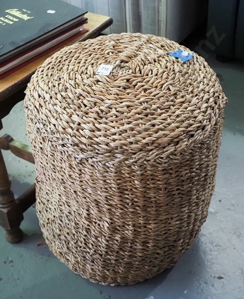 woven seagrass ottoman Image 1++
