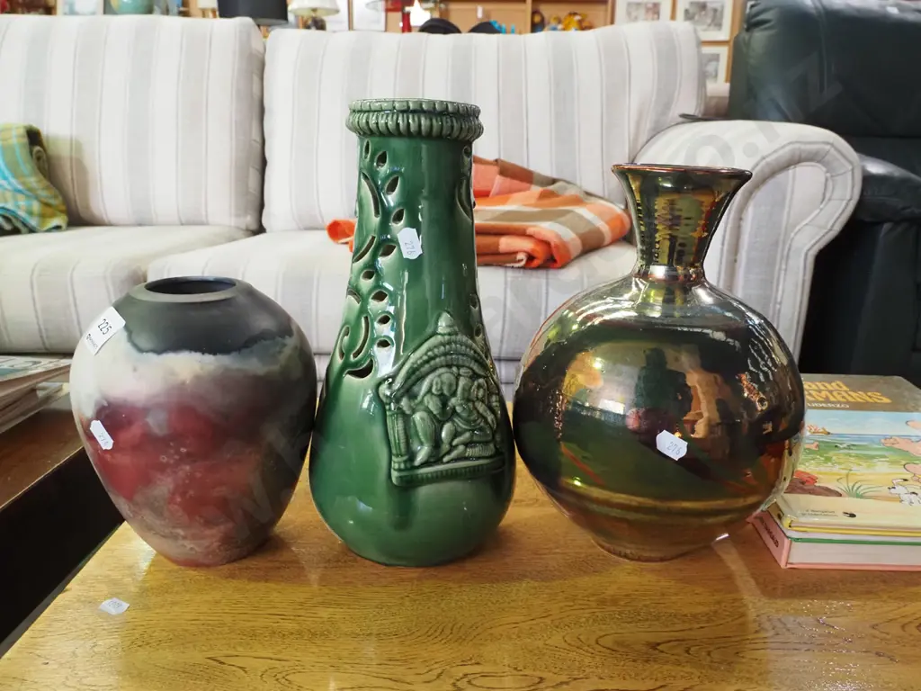 3x ceramic vases Tallest H-300 Image 1++