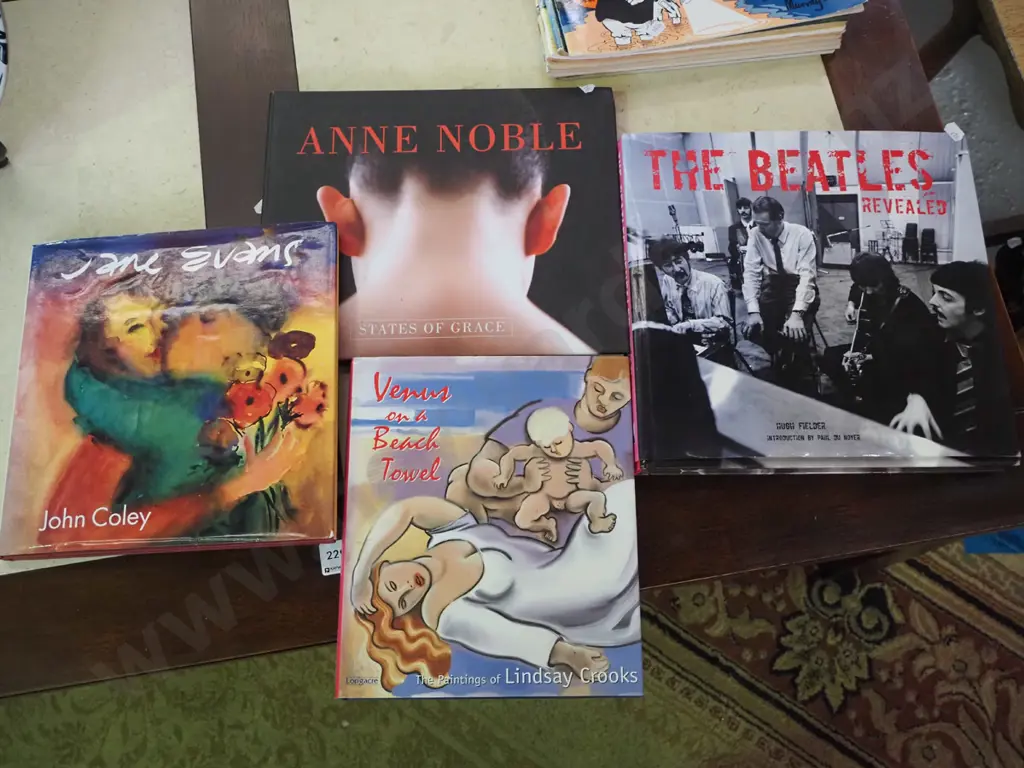 Beatles, 3x art books Image 1++