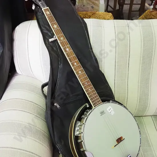 SX banjo with soft gig bag