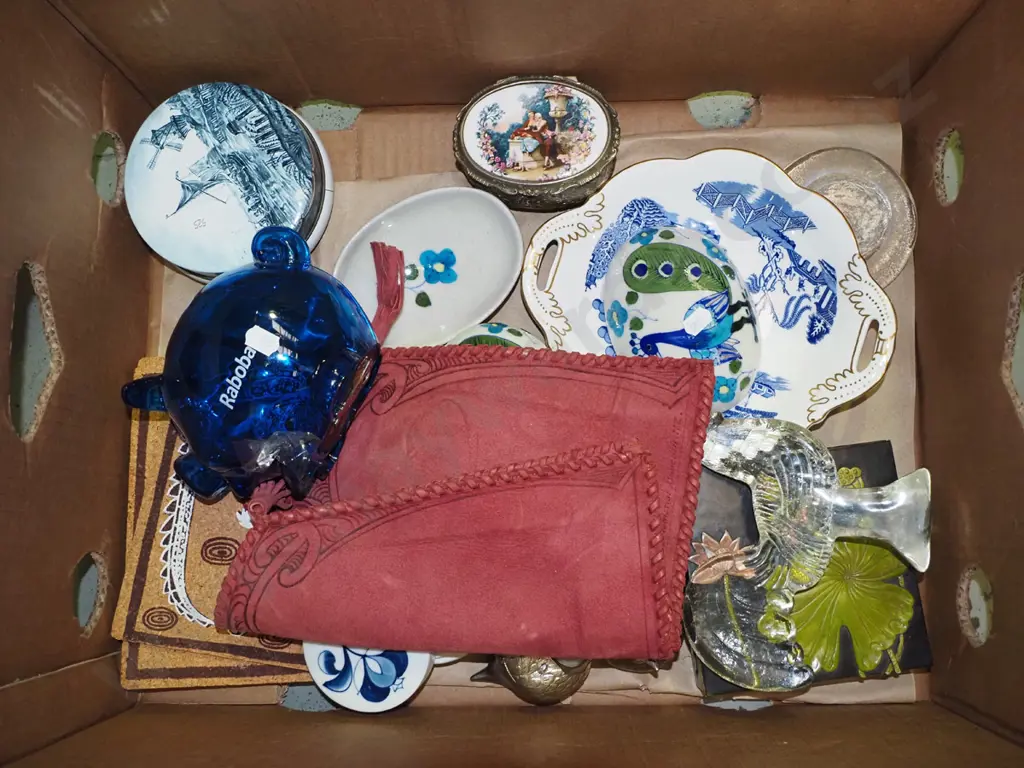 box; willow dish, ceramic trinket boxes, plastic piggy banks etc Image 1++