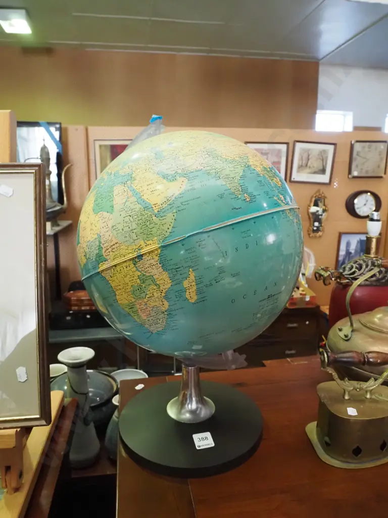 plastic world globe H-440 - some separation around equator Image 1++