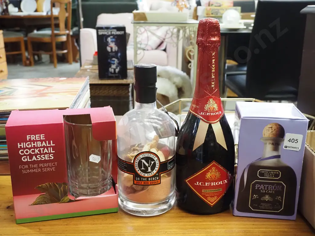 cocktail mixer, wine, tequila coffee liqueur Image 1++