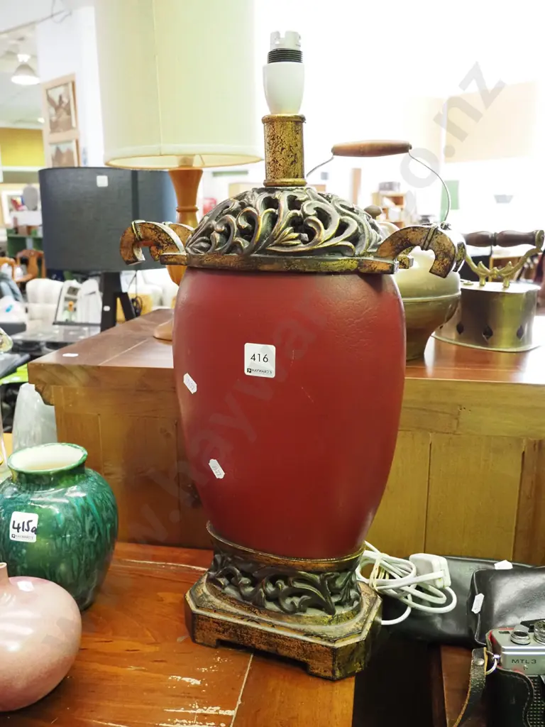 metal and ceramic lamp base - shade fitting needs attention H-510 Image 1++
