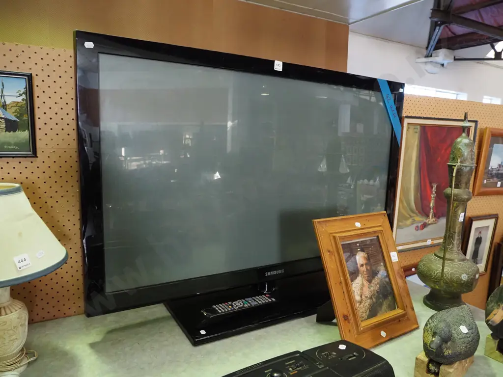 Samsung 42" TV Image 1++