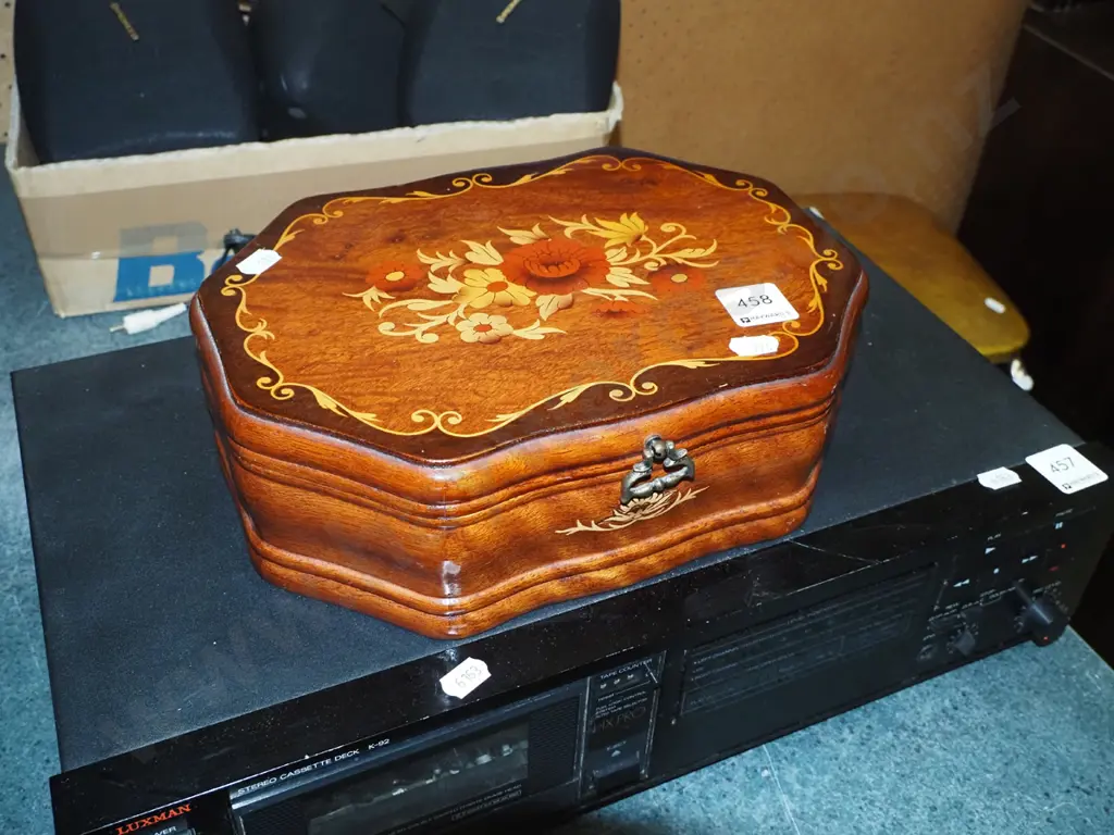marquetry inlaid musical jewellery box Image 1++
