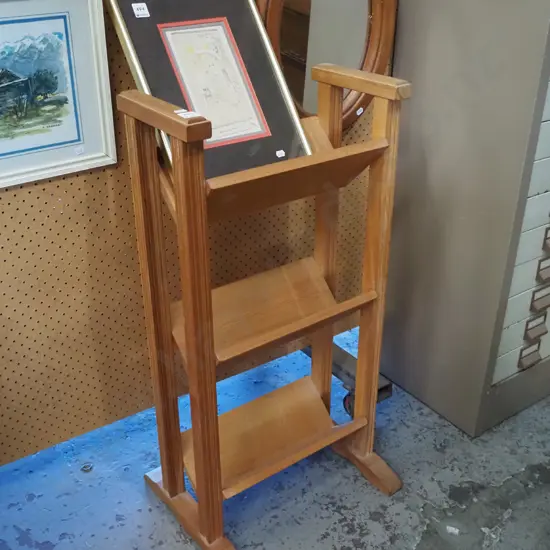 rimu bookcase H-860