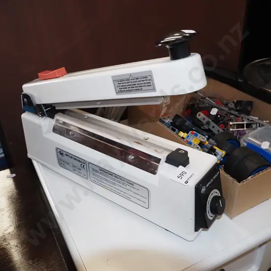 Impulse sealer