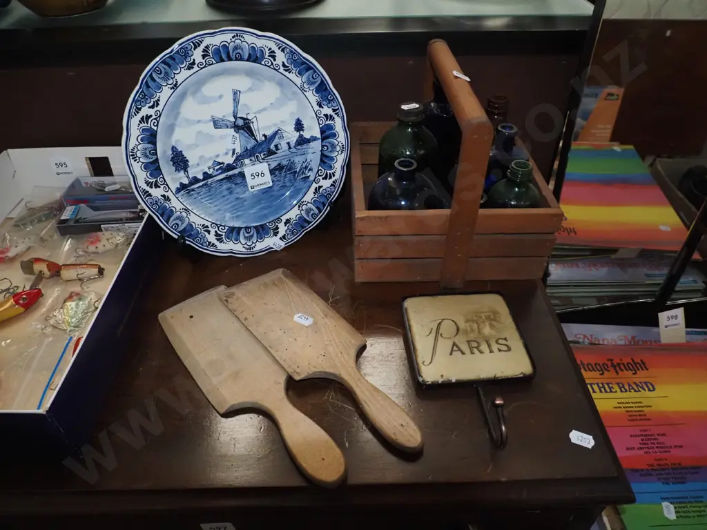 delft wall charger, butter pats, wall charger Image 1++