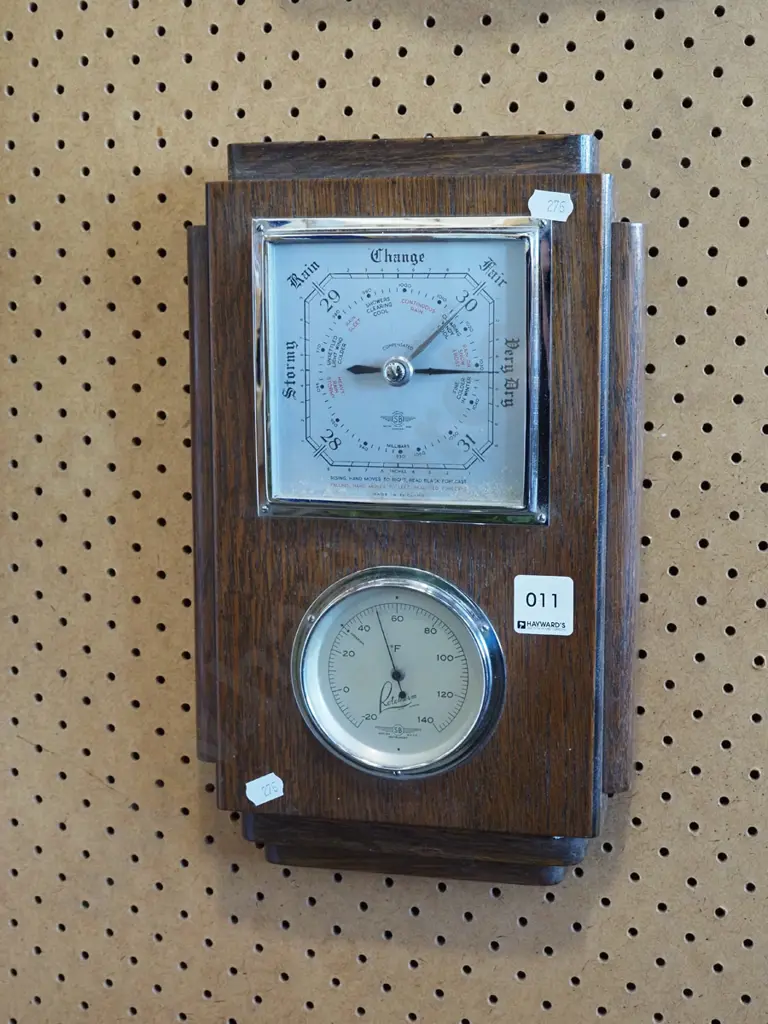 oak framed barometer/thermometer/hydrometer Image 1++