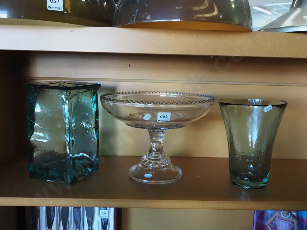 large glass comport, 2x green glass vases Comport H-190 Image 1++