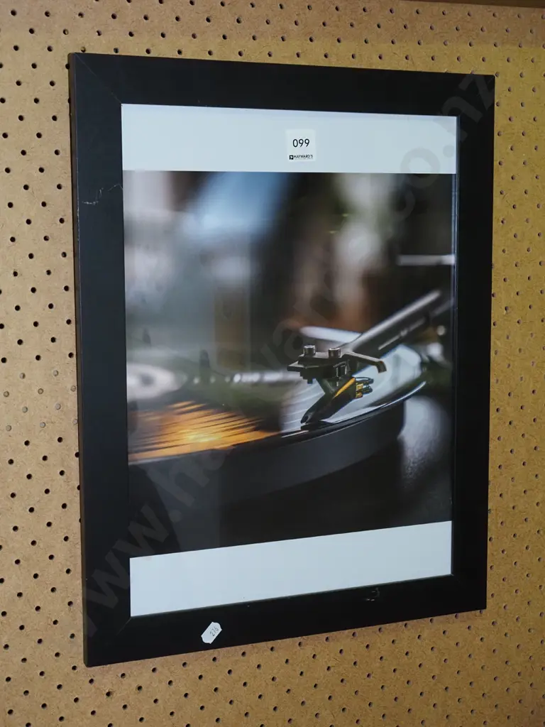 framed photo print - record and stylus Image 1++
