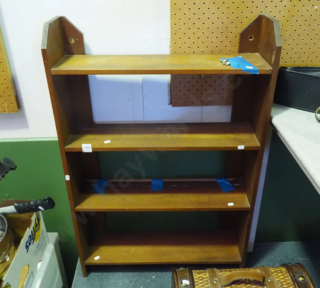 rimu wall mounted shelves H-860 W-560 D-155 Image 1++