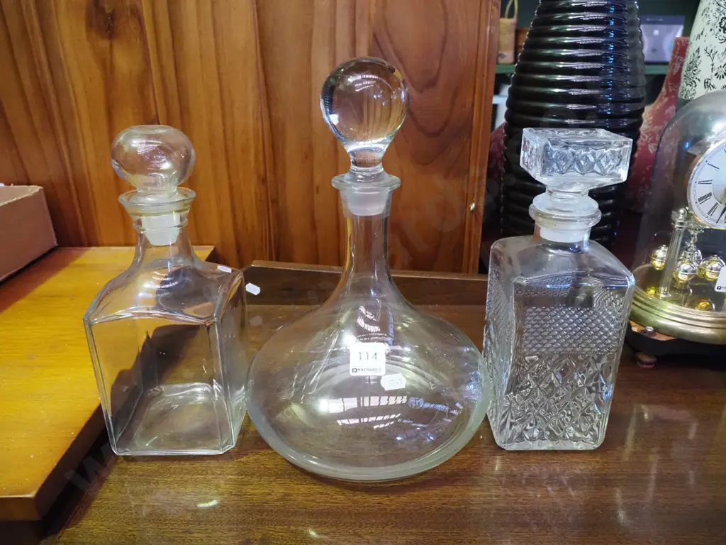 ships decanters, 2 other decanters Image 1++