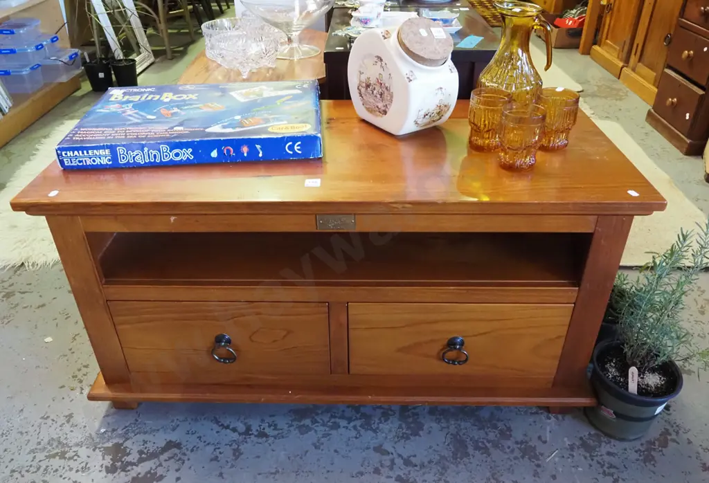 pine 2 door entertainment unit Image 1++