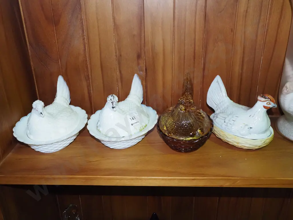 3x chicken themed lidded storage canisters Image 1++