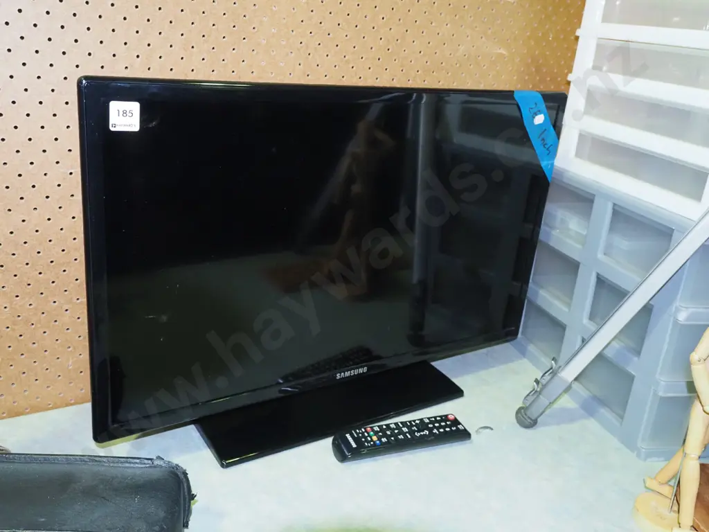 Samsung 26" TV Image 1++