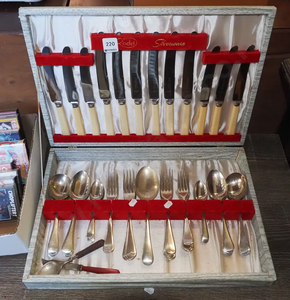 canteen of Rodd cutlery Image 1++