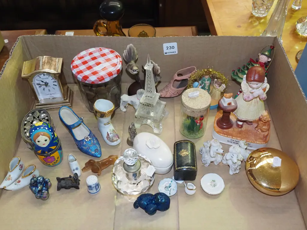 box; coins, bedside clock, figurines etc Image 1++