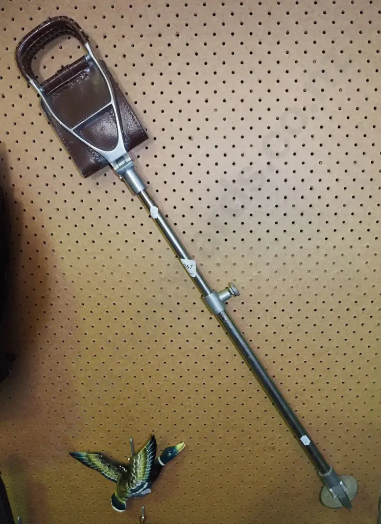 shooting stick Image 1++