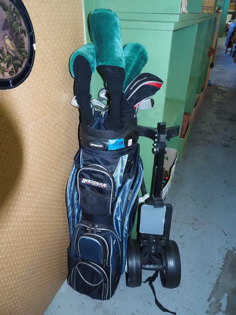 Brosnan golf clubs etc Image 1++