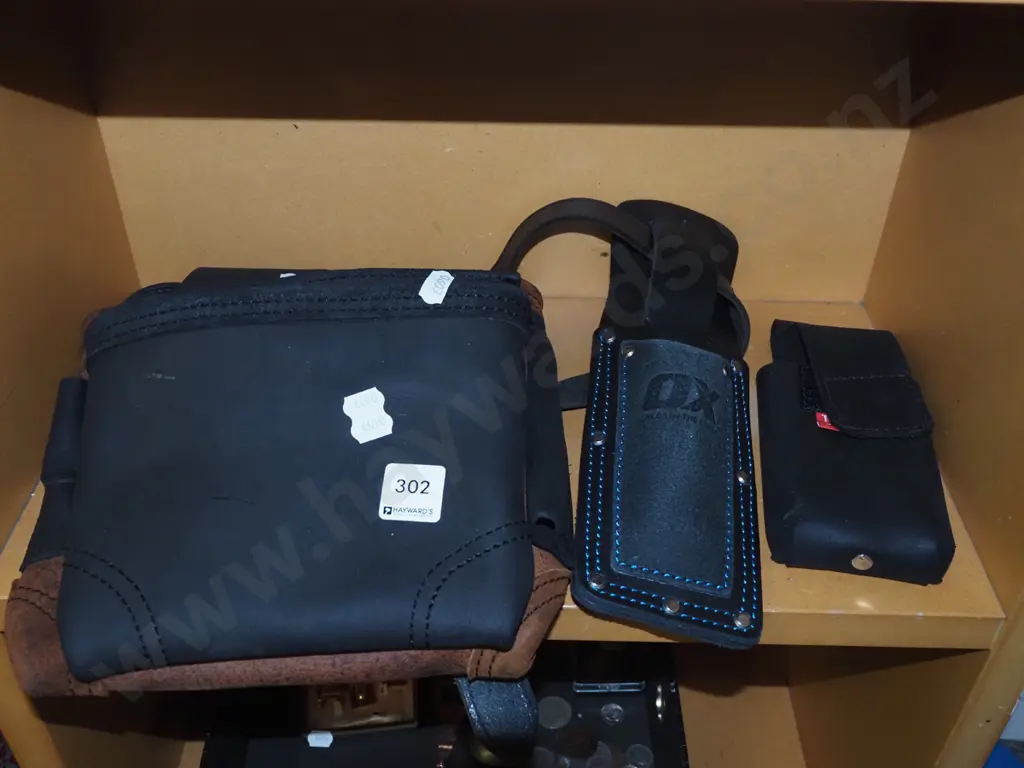 Ox builder's belt and accessories Image 1++