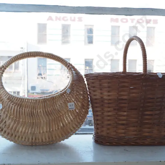 2x baskets